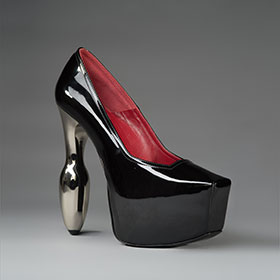 Atsuko Kudo Latex Handmade Italian Pumps in BlackRedChrome Patent Leather